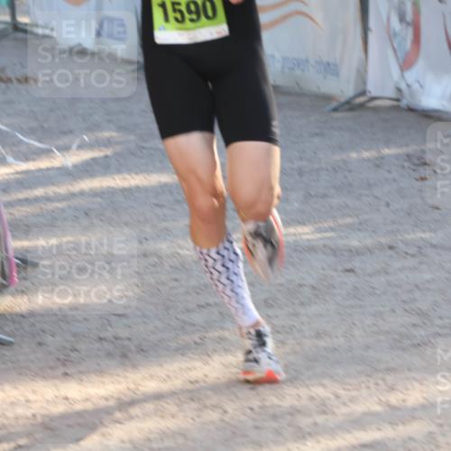 07.09.2025 - 19. Norderstedt Triathlon Luisa Fischer http://msf.ph/oto/8734947 07.09.2025 16:34:35 Ziel 1552, 1590 meine-sportfotos.de