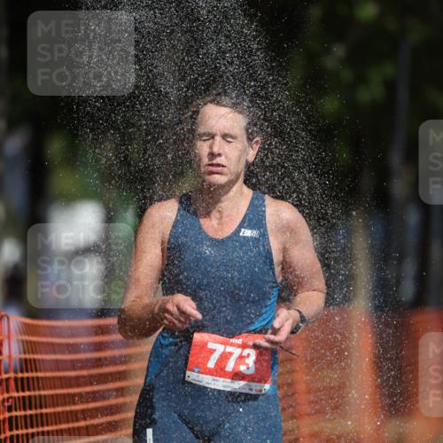 07.09.2025 - 19. Norderstedt Triathlon Michael Strokosch http://msf.ph/oto/8734970 07.09.2025 12:19:36 Laufen 773, 801, 1333 meine-sportfotos.de