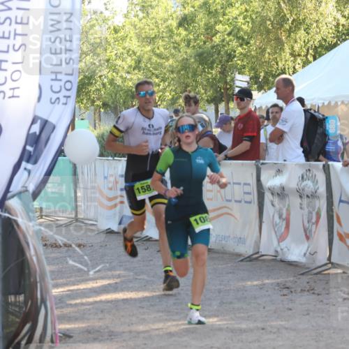 07.09.2025 - 19. Norderstedt Triathlon Luisa Fischer http://msf.ph/oto/8734973 07.09.2025 16:34:40 Ziel 1080, 1587, 1590 meine-sportfotos.de