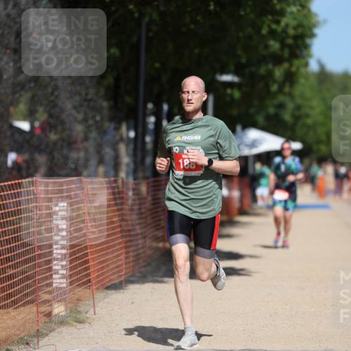 07.09.2025 - 19. Norderstedt Triathlon Michael Strokosch http://msf.ph/oto/8734989 07.09.2025 13:00:53 Laufen 188, 727, 1214, 1311, 1328 meine-sportfotos.de