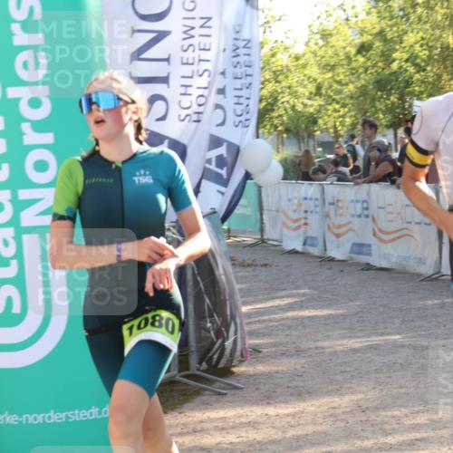 07.09.2025 - 19. Norderstedt Triathlon Luisa Fischer http://msf.ph/oto/8734998 07.09.2025 16:34:43 Ziel 1080, 1587, 1590 meine-sportfotos.de