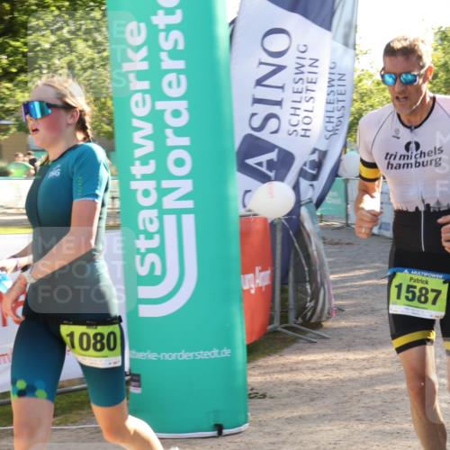 07.09.2025 - 19. Norderstedt Triathlon Luisa Fischer http://msf.ph/oto/8735001 07.09.2025 16:34:43 Ziel 1080, 1587, 1590 meine-sportfotos.de