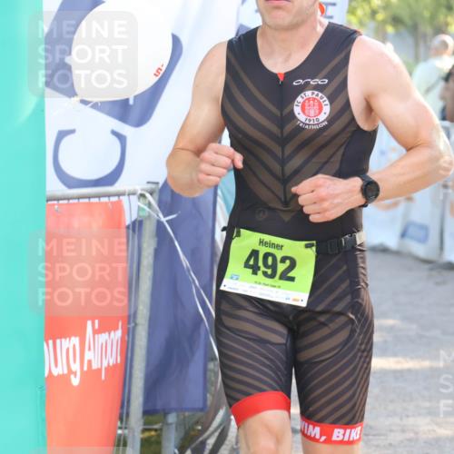 07.09.2025 - 19. Norderstedt Triathlon Luisa Fischer http://msf.ph/oto/8735020 07.09.2025 16:35:10 Ziel 492 meine-sportfotos.de