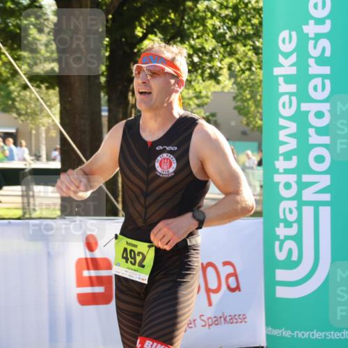 07.09.2025 - 19. Norderstedt Triathlon Luisa Fischer http://msf.ph/oto/8735035 07.09.2025 16:35:12 Ziel 492 meine-sportfotos.de