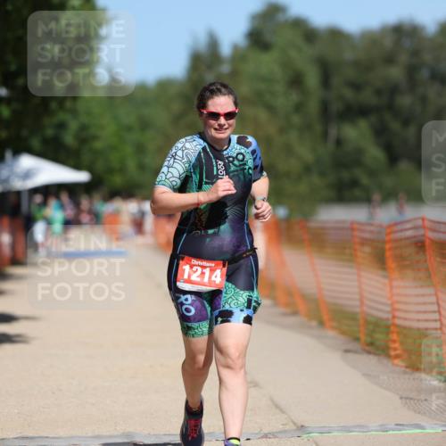 07.09.2025 - 19. Norderstedt Triathlon Michael Strokosch http://msf.ph/oto/8735037 07.09.2025 13:01:01 Laufen 1214 meine-sportfotos.de