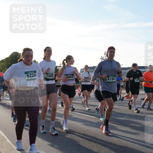 07.09.2025 - BARMER Alsterlauf Yannick Fuchs http://msf.ph/oto/8735063 07.09.2025 09:08:29 Laufen 5224, 3965, 3964, 2571, 4166, 4234, 107, 3898, 1145 meine-sportfotos.de