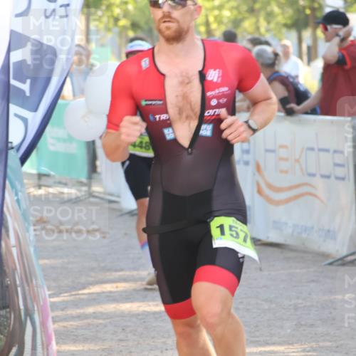 07.09.2025 - 19. Norderstedt Triathlon Luisa Fischer http://msf.ph/oto/8735068 07.09.2025 16:35:23 Ziel 905, 1570 meine-sportfotos.de