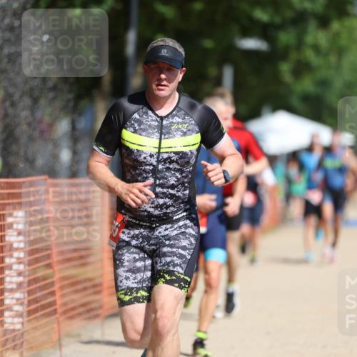 07.09.2025 - 19. Norderstedt Triathlon Michael Strokosch http://msf.ph/oto/8735073 07.09.2025 12:19:48 Laufen 215, 791, 837, 862, 1265 meine-sportfotos.de