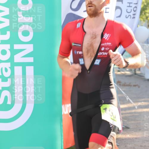 07.09.2025 - 19. Norderstedt Triathlon Luisa Fischer http://msf.ph/oto/8735079 07.09.2025 16:35:24 Ziel 448, 905, 1570 meine-sportfotos.de