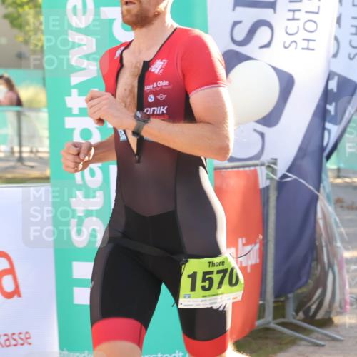 07.09.2025 - 19. Norderstedt Triathlon Luisa Fischer http://msf.ph/oto/8735082 07.09.2025 16:35:25 Ziel 448, 905, 1570 meine-sportfotos.de