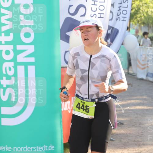 07.09.2025 - 19. Norderstedt Triathlon Luisa Fischer http://msf.ph/oto/8735112 07.09.2025 16:35:27 Ziel 448, 905, 1570 meine-sportfotos.de