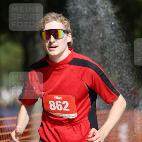 07.09.2025 - 19. Norderstedt Triathlon Michael Strokosch http://msf.ph/oto/8735131 07.09.2025 12:19:53 Laufen 215, 791, 815, 837, 862, 1265 meine-sportfotos.de