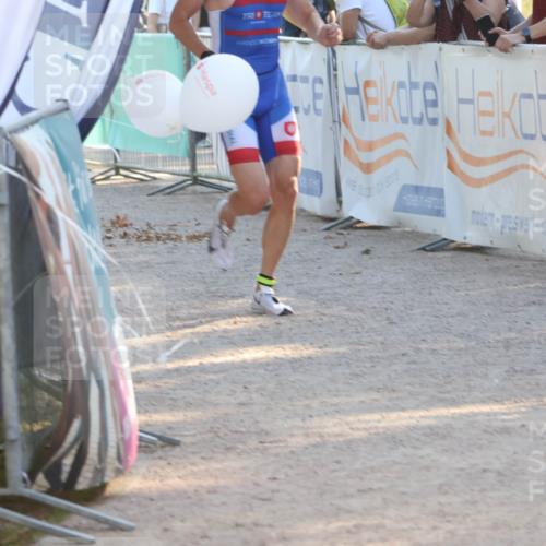 07.09.2025 - 19. Norderstedt Triathlon Luisa Fischer http://msf.ph/oto/8735136 07.09.2025 16:35:39 Ziel 1600 meine-sportfotos.de