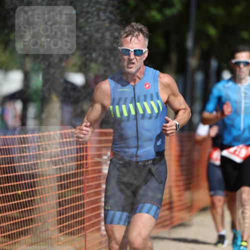 07.09.2025 - 19. Norderstedt Triathlon Michael Strokosch http://msf.ph/oto/8735140 07.09.2025 12:19:54 Laufen 215, 791, 815, 837, 862 meine-sportfotos.de