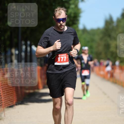 07.09.2025 - 19. Norderstedt Triathlon Michael Strokosch http://msf.ph/oto/8735144 07.09.2025 13:01:29 Laufen 177, 210, 250, 1376 meine-sportfotos.de