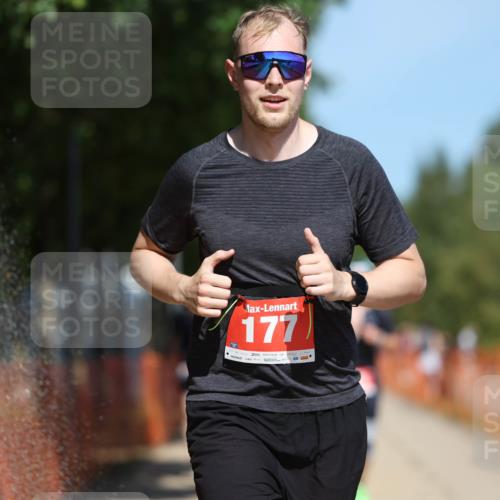 07.09.2025 - 19. Norderstedt Triathlon Michael Strokosch http://msf.ph/oto/8735160 07.09.2025 13:01:30 Laufen 177, 210, 250, 1376 meine-sportfotos.de