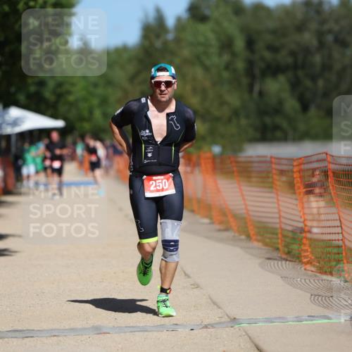 07.09.2025 - 19. Norderstedt Triathlon Michael Strokosch http://msf.ph/oto/8735173 07.09.2025 13:01:32 Laufen 177, 210, 250 meine-sportfotos.de