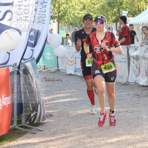 07.09.2025 - 19. Norderstedt Triathlon Luisa Fischer http://msf.ph/oto/8735174 07.09.2025 16:35:44 Ziel 439, 526, 1600 meine-sportfotos.de