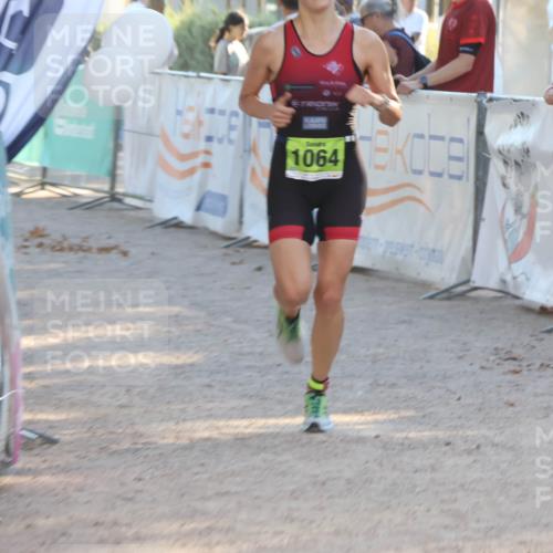 07.09.2025 - 19. Norderstedt Triathlon Luisa Fischer http://msf.ph/oto/8735181 07.09.2025 16:35:50 Ziel 439, 526, 1064, 1600 meine-sportfotos.de