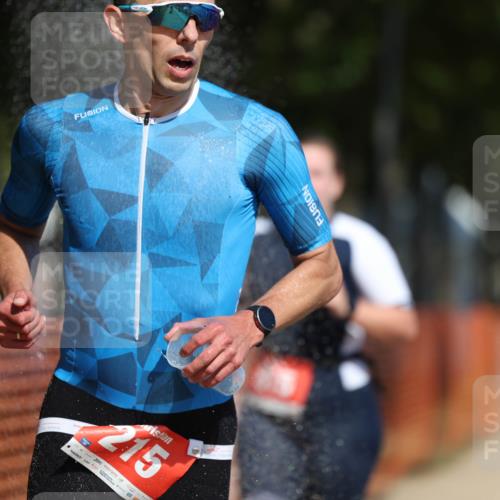 07.09.2025 - 19. Norderstedt Triathlon Michael Strokosch http://msf.ph/oto/8735182 07.09.2025 12:19:58 Laufen 215, 791, 815, 1225 meine-sportfotos.de