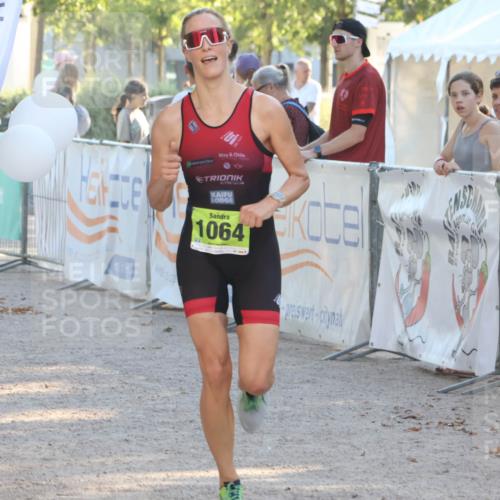 07.09.2025 - 19. Norderstedt Triathlon Luisa Fischer http://msf.ph/oto/8735184 07.09.2025 16:35:50 Ziel 439, 526, 1064, 1600 meine-sportfotos.de