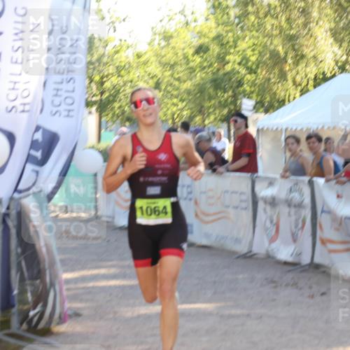 07.09.2025 - 19. Norderstedt Triathlon Luisa Fischer http://msf.ph/oto/8735190 07.09.2025 16:35:51 Ziel 439, 526, 1064 meine-sportfotos.de