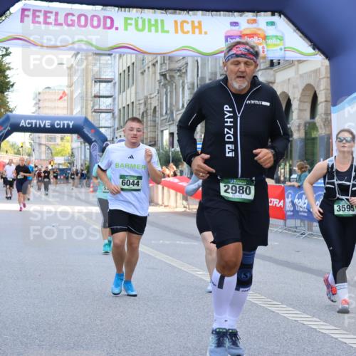 07.09.2025 - BARMER Alsterlauf Strokosch-Dieckow http://msf.ph/oto/8735227 07.09.2025 10:20:14 Ziel 2685, 2686, 2977, 3216, 3297, 3672, 3786, 3787, 3969, 4151, 4152, 4331, 4414, 4774, 4901, 4971, 5594 meine-sportfotos.de