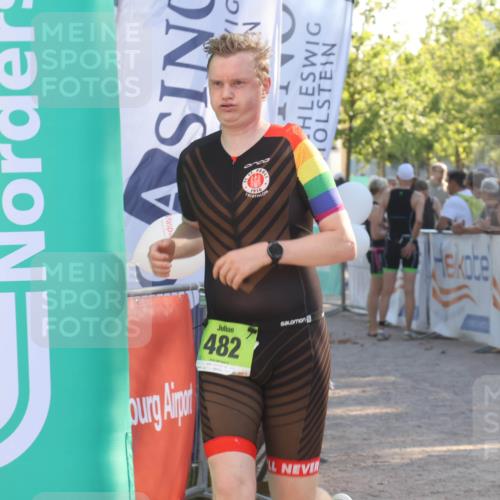 07.09.2025 - 19. Norderstedt Triathlon Luisa Fischer http://msf.ph/oto/8735252 07.09.2025 16:36:24 Ziel 482 meine-sportfotos.de