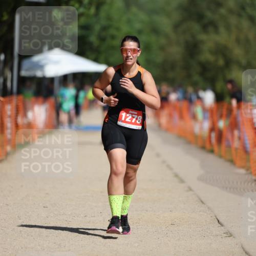 07.09.2025 - 19. Norderstedt Triathlon Michael Strokosch http://msf.ph/oto/8735264 07.09.2025 12:20:10 Laufen 140, 1278 meine-sportfotos.de