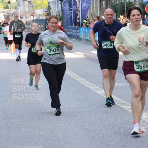 07.09.2025 - BARMER Alsterlauf Strokosch-Dieckow http://msf.ph/oto/8735282 07.09.2025 10:20:00 Ziel 2928, 2983, 3672, 4393, 4394, 4414, 4774, 5331, 5332 meine-sportfotos.de