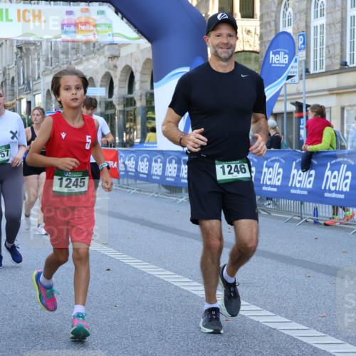 07.09.2025 - BARMER Alsterlauf Strokosch-Dieckow http://msf.ph/oto/8735290 07.09.2025 11:45:16 Ziel 1018, 1058, 1059, 1094 meine-sportfotos.de
