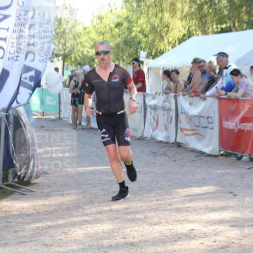 07.09.2025 - 19. Norderstedt Triathlon Luisa Fischer http://msf.ph/oto/8735295 07.09.2025 16:36:42 Ziel 483 meine-sportfotos.de