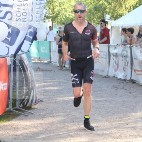 07.09.2025 - 19. Norderstedt Triathlon Luisa Fischer http://msf.ph/oto/8735298 07.09.2025 16:36:43 Ziel 483 meine-sportfotos.de