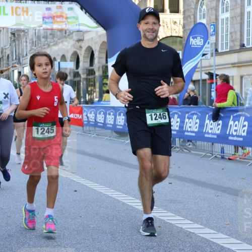 07.09.2025 - BARMER Alsterlauf Strokosch-Dieckow http://msf.ph/oto/8735316 07.09.2025 11:45:16 Ziel 1018, 1058, 1059, 1094 meine-sportfotos.de