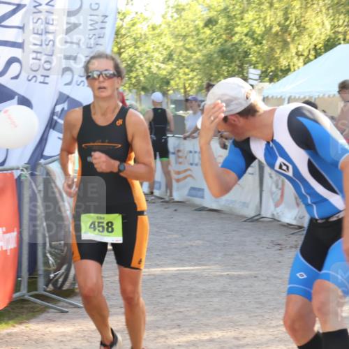 07.09.2025 - 19. Norderstedt Triathlon Luisa Fischer http://msf.ph/oto/8735329 07.09.2025 16:37:00 Ziel 458, 1565, 1571 meine-sportfotos.de