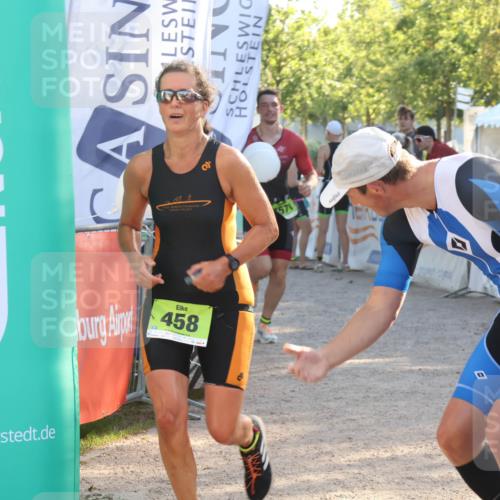 07.09.2025 - 19. Norderstedt Triathlon Luisa Fischer http://msf.ph/oto/8735332 07.09.2025 16:37:00 Ziel 458, 1565, 1571 meine-sportfotos.de