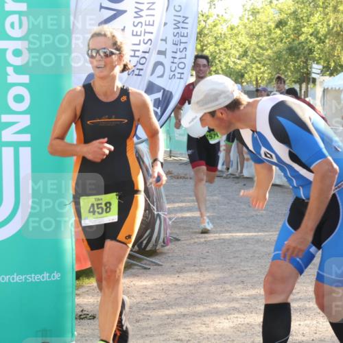 07.09.2025 - 19. Norderstedt Triathlon Luisa Fischer http://msf.ph/oto/8735336 07.09.2025 16:37:01 Ziel 458, 1565, 1571 meine-sportfotos.de