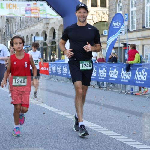 07.09.2025 - BARMER Alsterlauf Strokosch-Dieckow http://msf.ph/oto/8735377 07.09.2025 11:45:15 Ziel 1018, 1058, 1059, 1094 meine-sportfotos.de