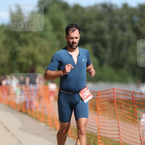 07.09.2025 - 19. Norderstedt Triathlon Michael Strokosch http://msf.ph/oto/8735388 07.09.2025 12:20:42 Laufen 245 meine-sportfotos.de