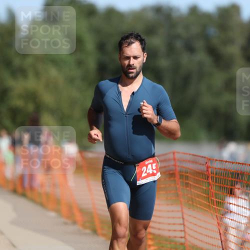 07.09.2025 - 19. Norderstedt Triathlon Michael Strokosch http://msf.ph/oto/8735396 07.09.2025 12:20:42 Laufen 245 meine-sportfotos.de