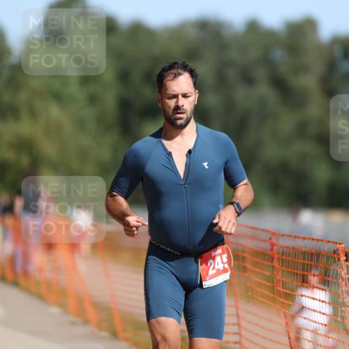 07.09.2025 - 19. Norderstedt Triathlon Michael Strokosch http://msf.ph/oto/8735398 07.09.2025 12:20:42 Laufen 245 meine-sportfotos.de