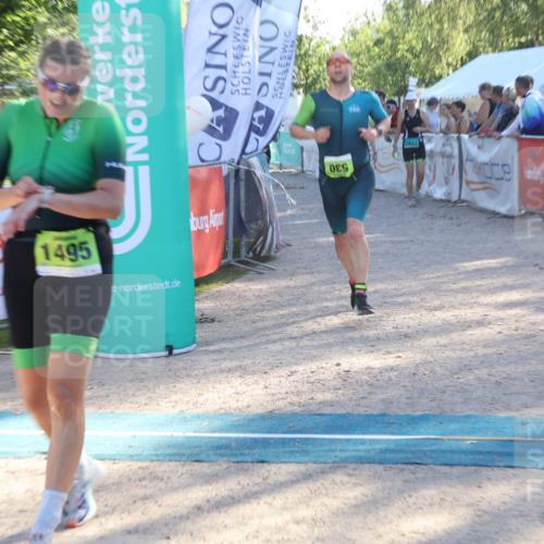 07.09.2025 - 19. Norderstedt Triathlon Luisa Fischer http://msf.ph/oto/8735403 07.09.2025 16:37:13 Ziel 530, 1065, 1495 meine-sportfotos.de