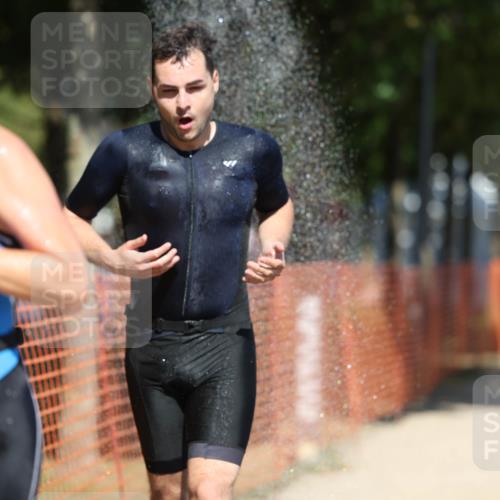 07.09.2025 - 19. Norderstedt Triathlon Michael Strokosch http://msf.ph/oto/8735415 07.09.2025 13:01:59 Laufen 171, 808, 1369, 1380 meine-sportfotos.de