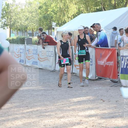 07.09.2025 - 19. Norderstedt Triathlon Luisa Fischer http://msf.ph/oto/8735435 07.09.2025 16:37:17 Ziel 530, 1065, 1495 meine-sportfotos.de