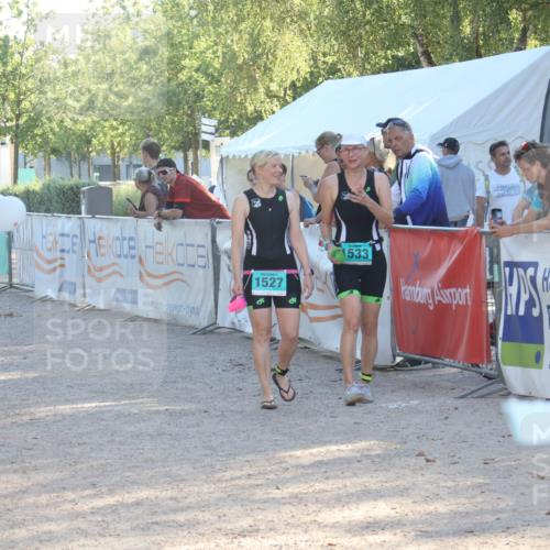 07.09.2025 - 19. Norderstedt Triathlon Luisa Fischer http://msf.ph/oto/8735444 07.09.2025 16:37:18 Ziel 530, 1065, 1495 meine-sportfotos.de