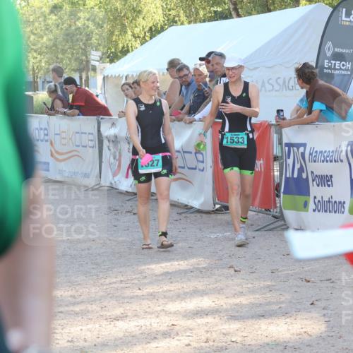 07.09.2025 - 19. Norderstedt Triathlon Luisa Fischer http://msf.ph/oto/8735454 07.09.2025 16:37:19 Ziel 530, 1065 meine-sportfotos.de