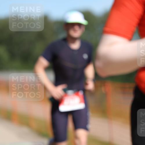 07.09.2025 - 19. Norderstedt Triathlon Michael Strokosch http://msf.ph/oto/8735483 07.09.2025 13:02:09 Laufen 700, 750, 808, 1264, 1391 meine-sportfotos.de