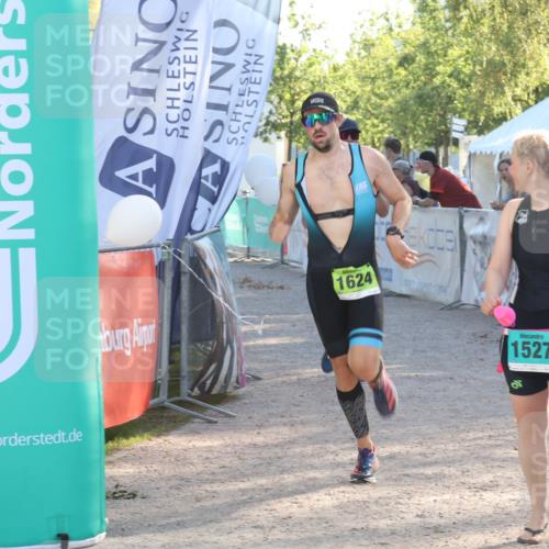 07.09.2025 - 19. Norderstedt Triathlon Luisa Fischer http://msf.ph/oto/8735503 07.09.2025 16:37:24 Ziel 1065, 1527, 1533, 1591, 1624 meine-sportfotos.de