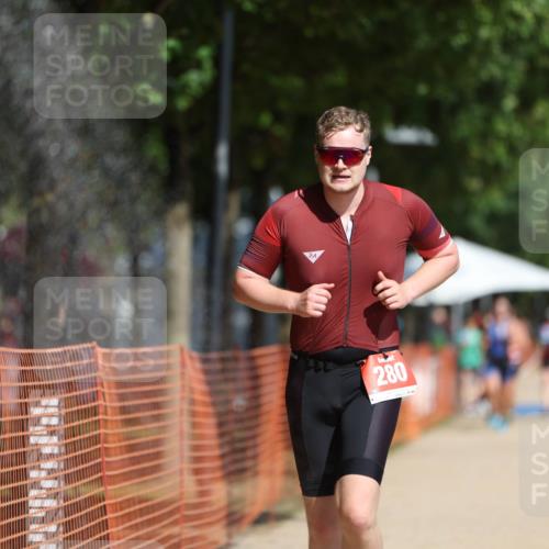 07.09.2025 - 19. Norderstedt Triathlon Michael Strokosch http://msf.ph/oto/8735509 07.09.2025 12:21:00 Laufen 280, 1258, 1368 meine-sportfotos.de