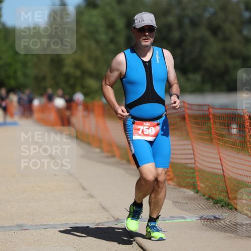 07.09.2025 - 19. Norderstedt Triathlon Michael Strokosch http://msf.ph/oto/8735511 07.09.2025 13:02:11 Laufen 700, 750, 1264, 1293, 1391 meine-sportfotos.de